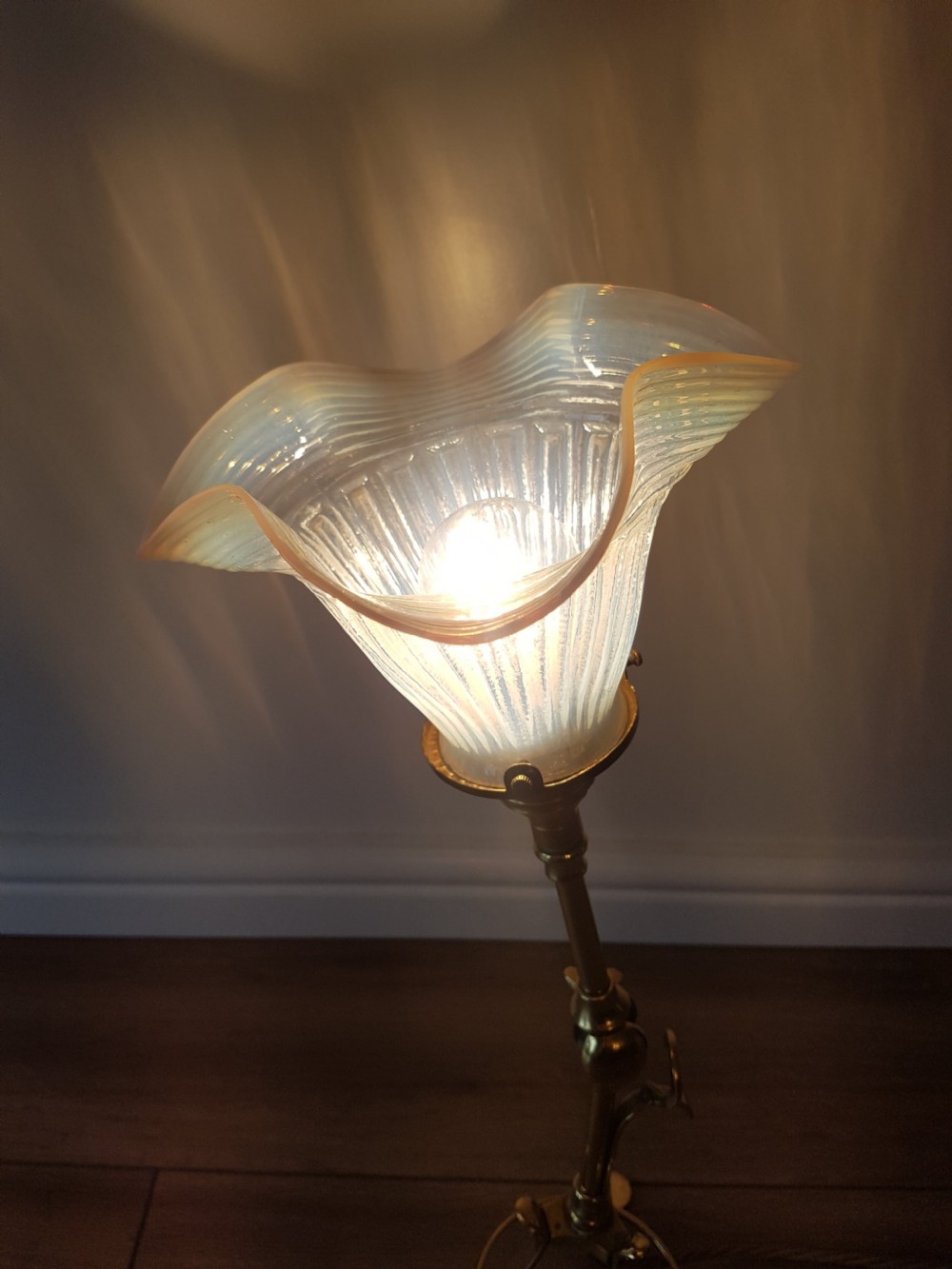 C1900 ADJUSTABLE PULLMAN DESK WALL LAMP; REWIRED. MILK VASELINE SHADE. PAT TESTED View VII