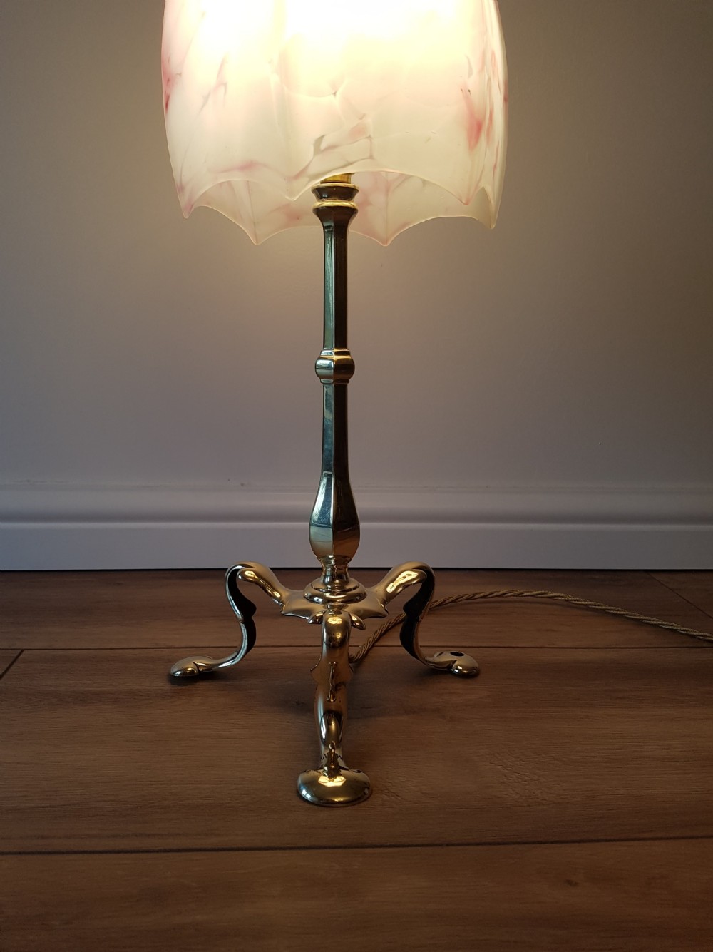 BRASS PULLMAN TABLE LAMP FARADAY & SON; LONDON. PAT TESTED View III