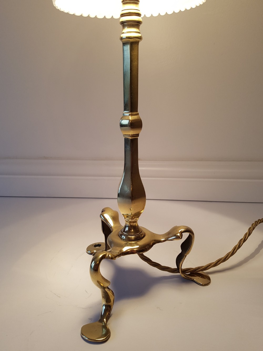c1910 Brass Pullman Table Lamp (no. 2 of a near pair); rewired. View IV
