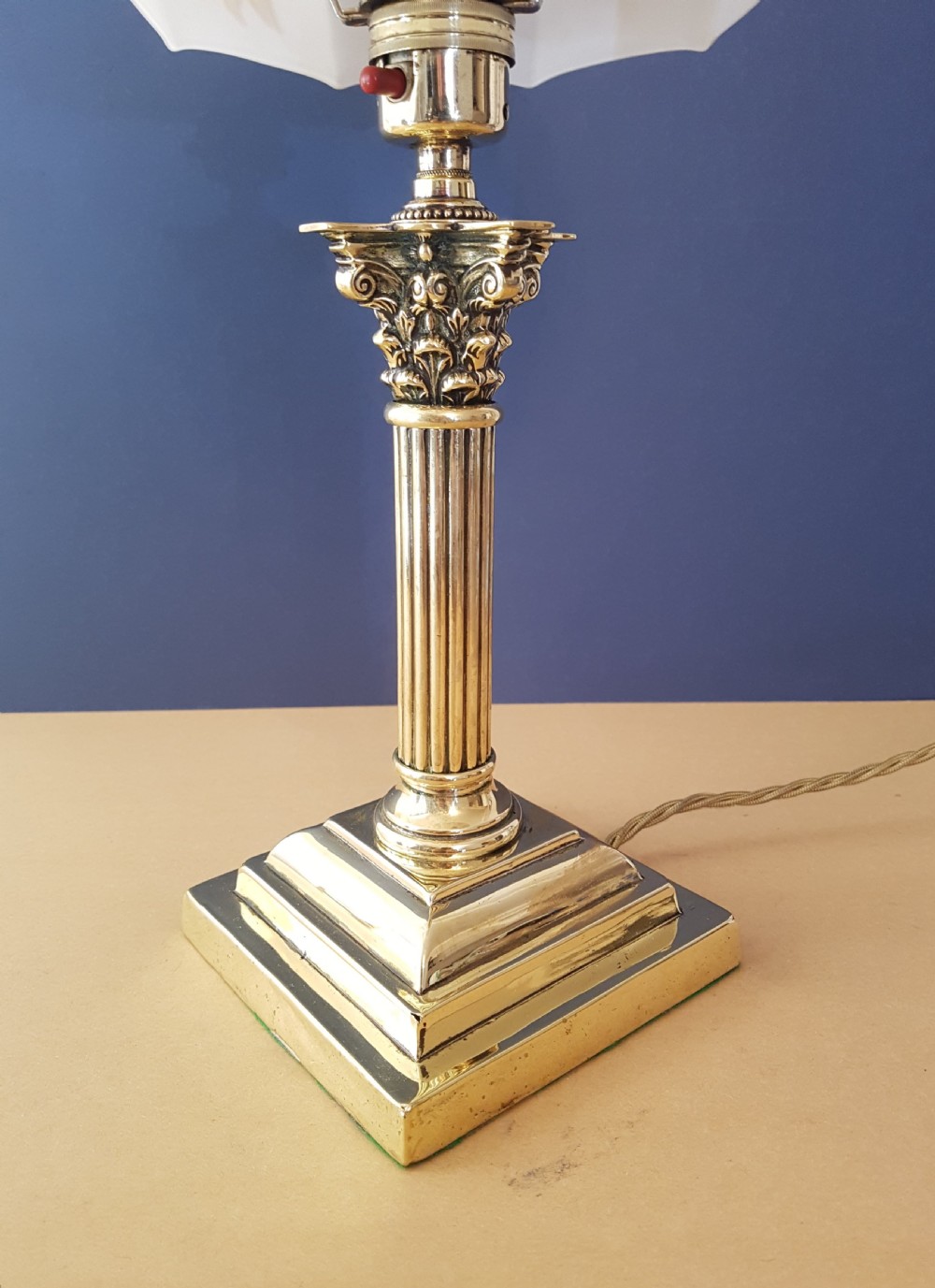 c1910 Brass Corinthian Column Table Lamp with Flower Ceramic Shade  View XI