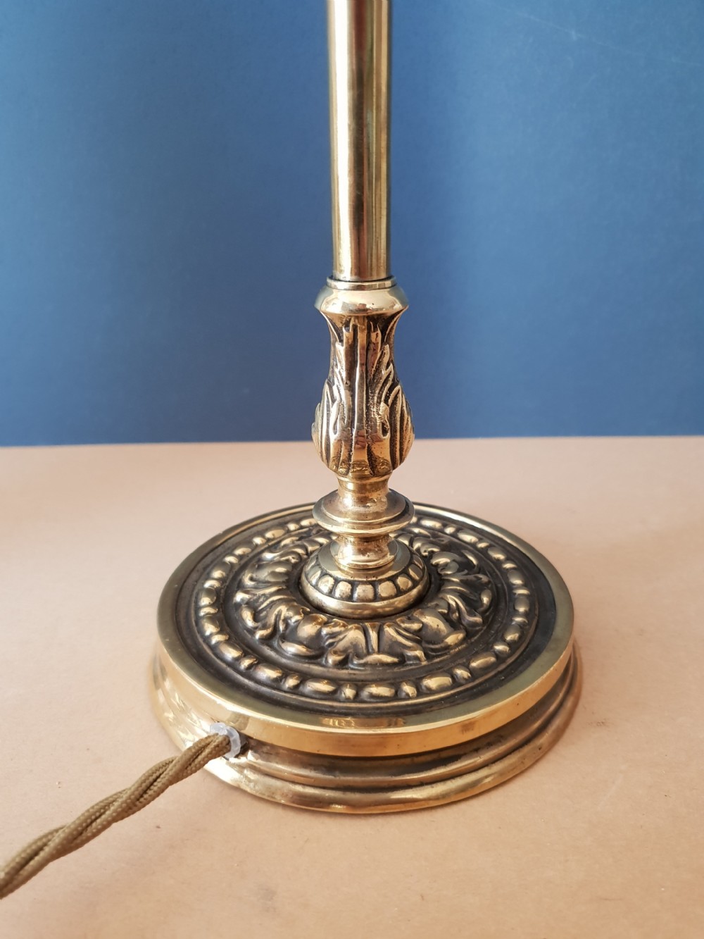Edwardian Adjustable Top Brass Table Lamp  View VIII