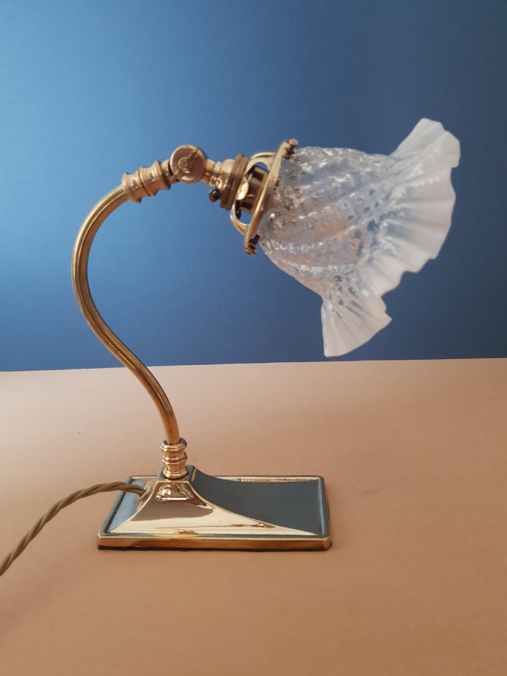 Small Edwardian Ladies Table Lamp with Original Vaseline Shade, Rewired and PAT tested  View VIII