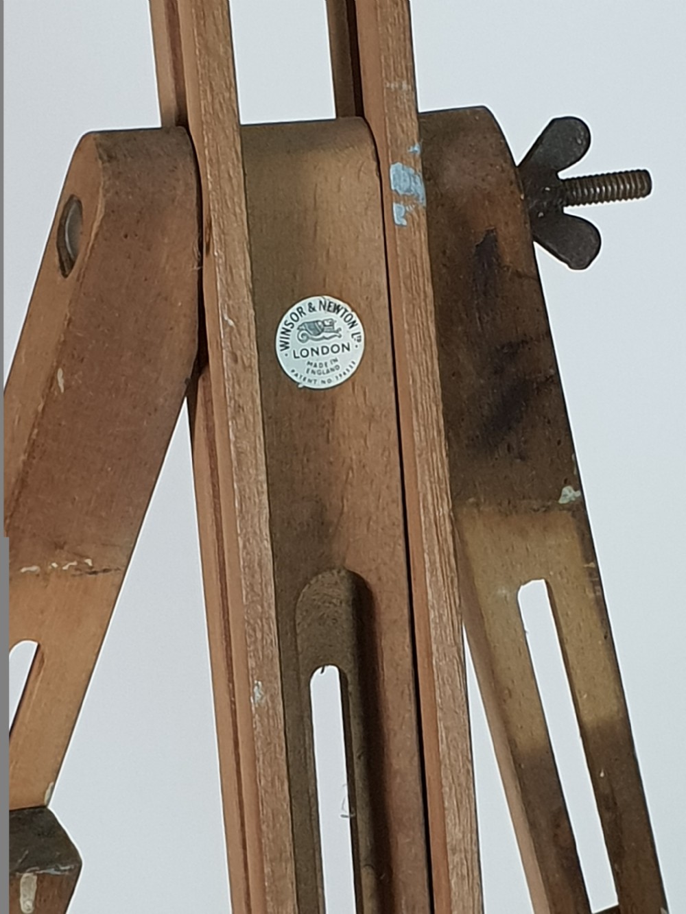 Windsor Newton London Artists Travel Beech Foldable Adjustable Easel View V