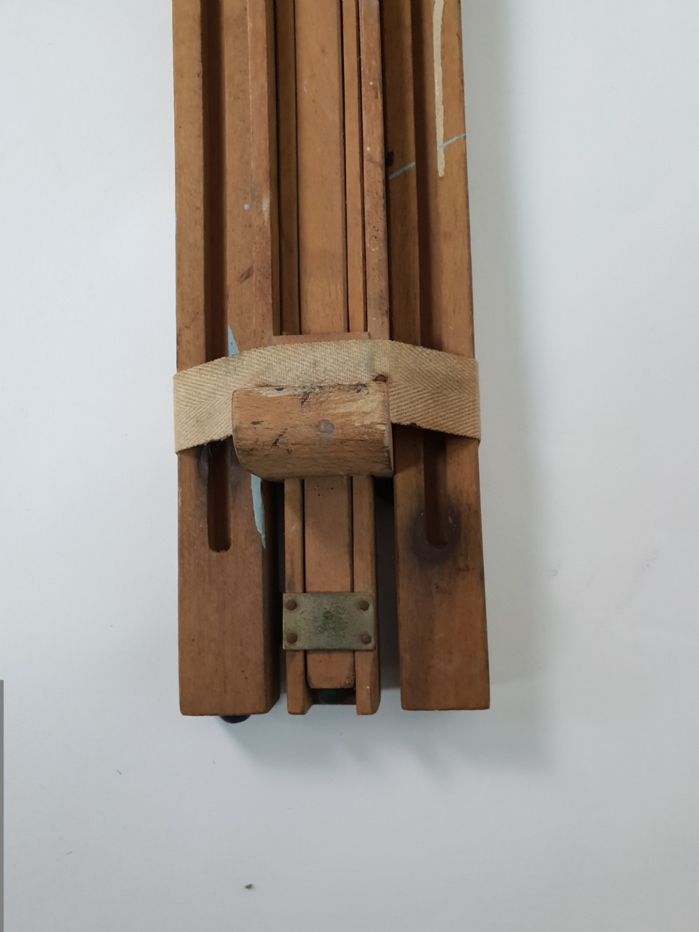 Windsor Newton London Artists Travel Beech Foldable Adjustable Easel View VII