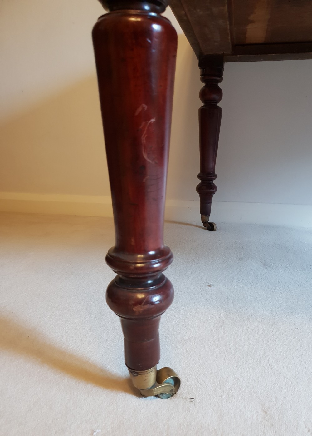 Mahogany Partners Desk with key View VI