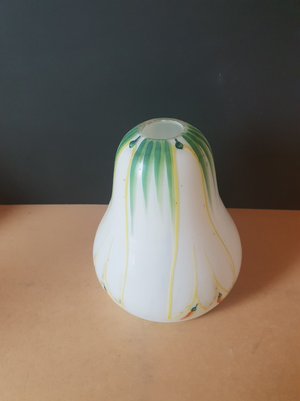 Set of 4 Art Nouveau Ceramic Pearlised Lamp Shades View VII