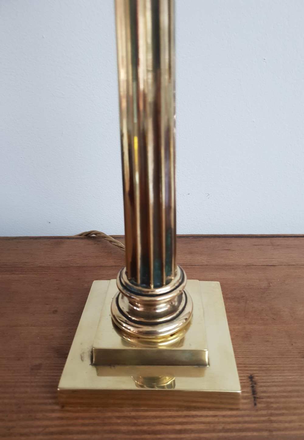 Near Pair of High Quality Brass Corinthian Column Table Lamps, Rewired and PAT tested  View IX