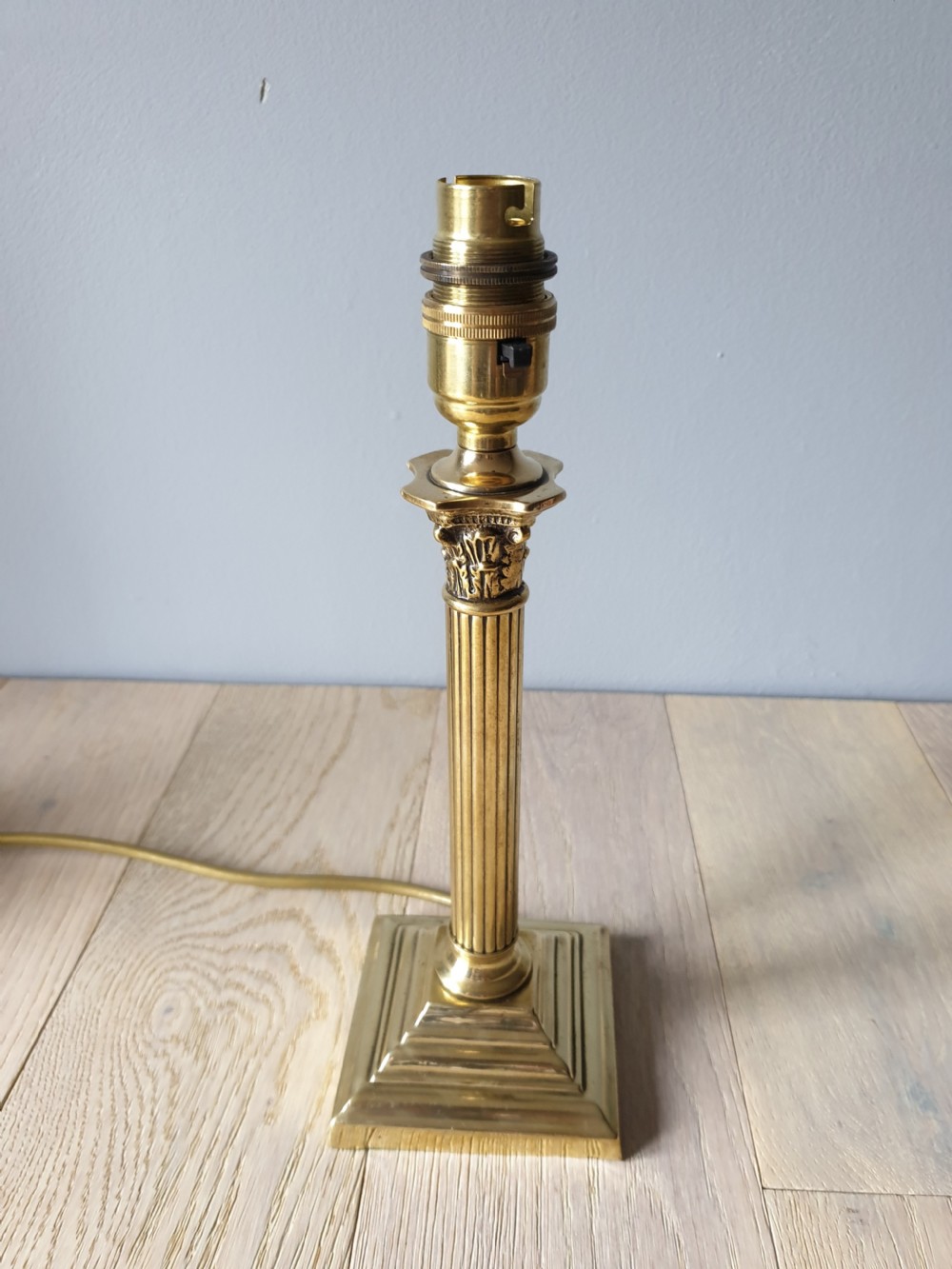 Small c1910 Corinthian Column Table Lamp, Rewired and PAT tested  View IV