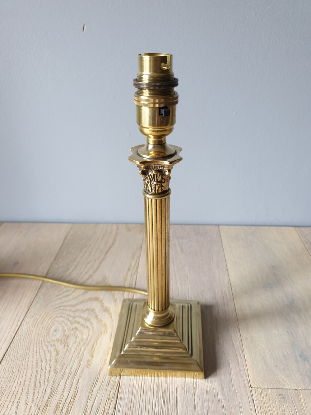 Small c1910 Corinthian Column Table Lamp, Rewired and PAT tested  View VI