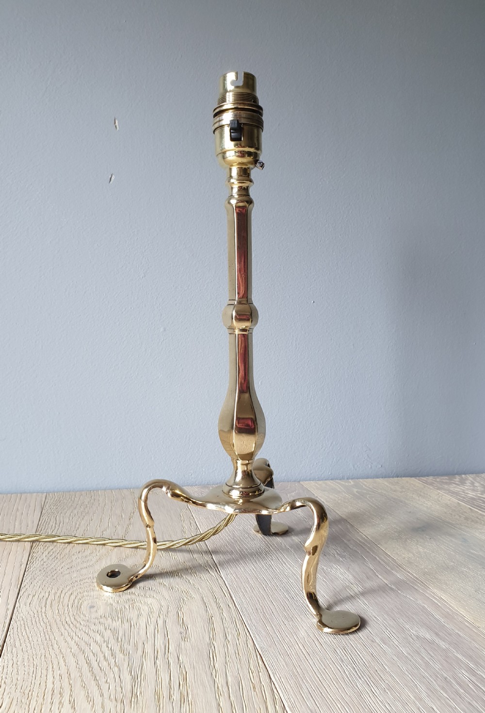Brass Pullman Table Lamp, Rewired and PAT tested  View V