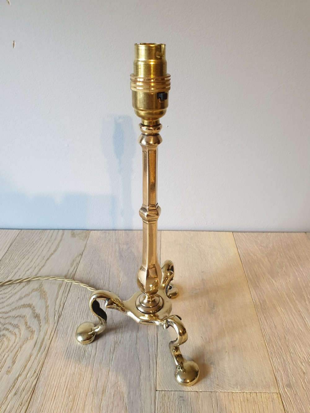 Brass Pullman Table Lamp, Rewired and PAT tested  View IV