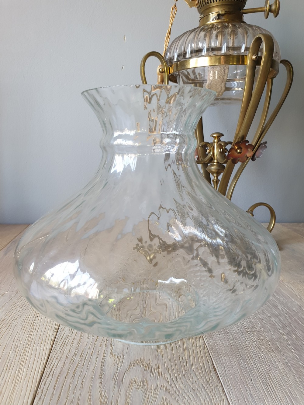 Hinks Arts and Crafts Brass Oil Lamp  View X