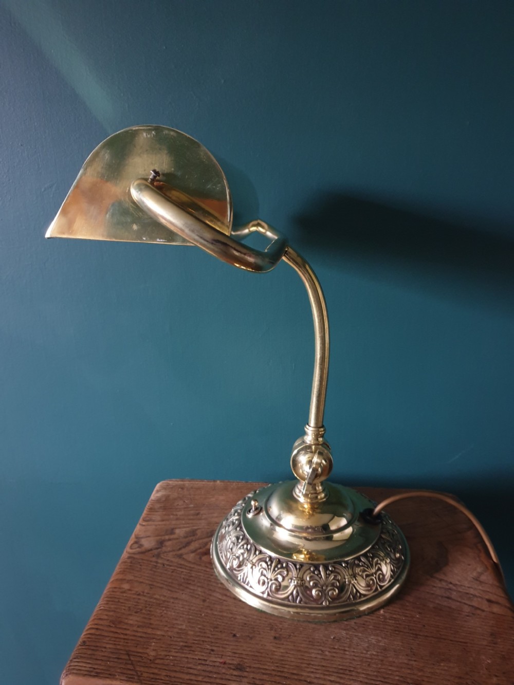 c1920 Brass Bankers Lamp, Rewired and PAT tested  View VIII