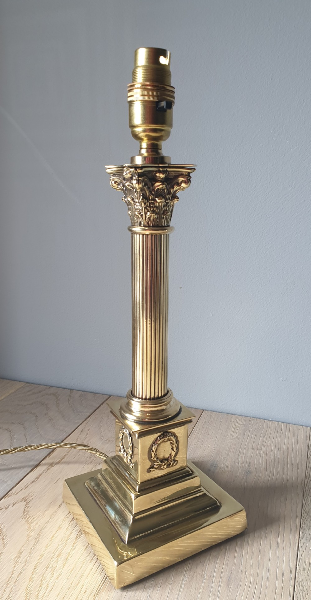 c1910 Classical Corinthian Column Brass Table Lamp, Rewired and PAT tested 