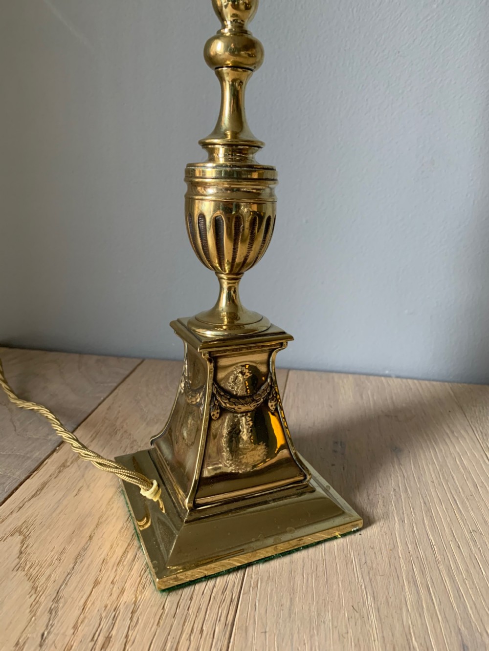 Edwardian Cast Brass Table Lamp, Rewired and PAT tested  View VII