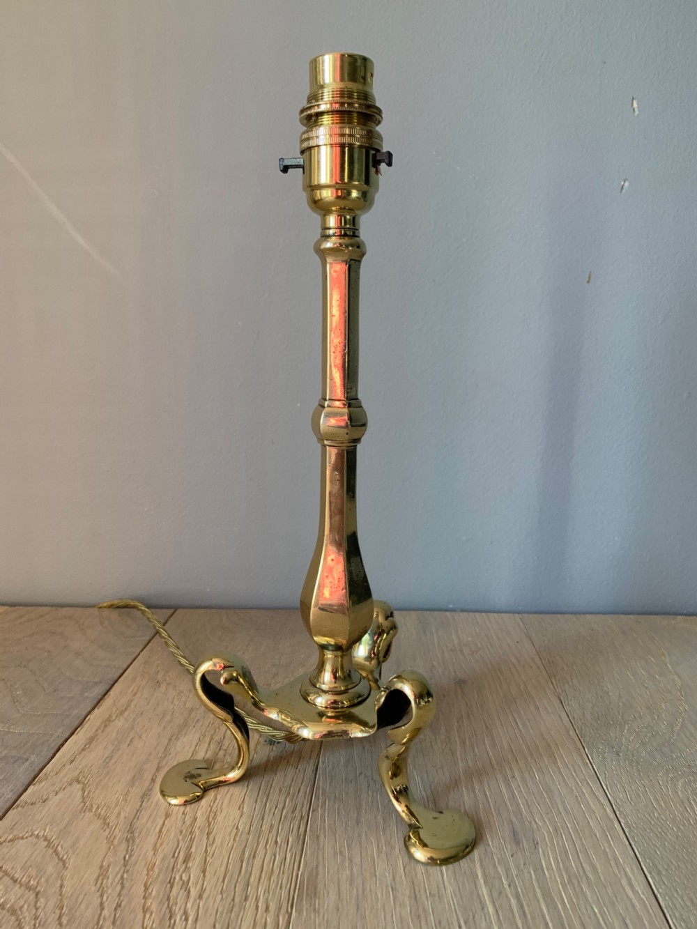 c1910 Brass Pullman Table Lamp, Rewired and PAT tested View III