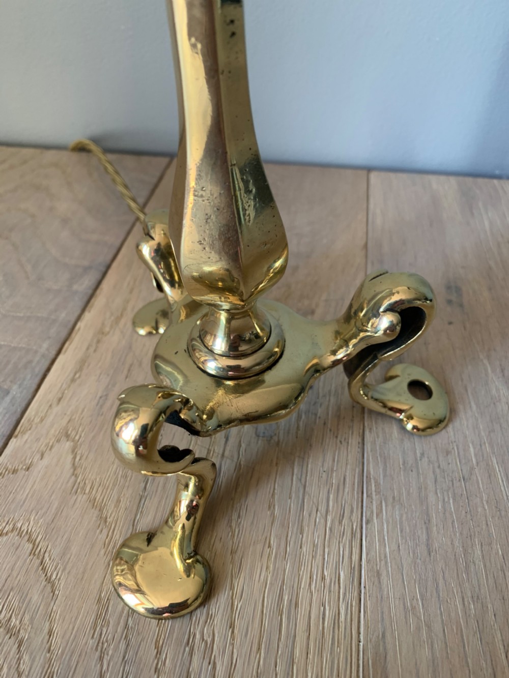 c1910 Brass Pullman Table Lamp, Rewired and PAT tested View V