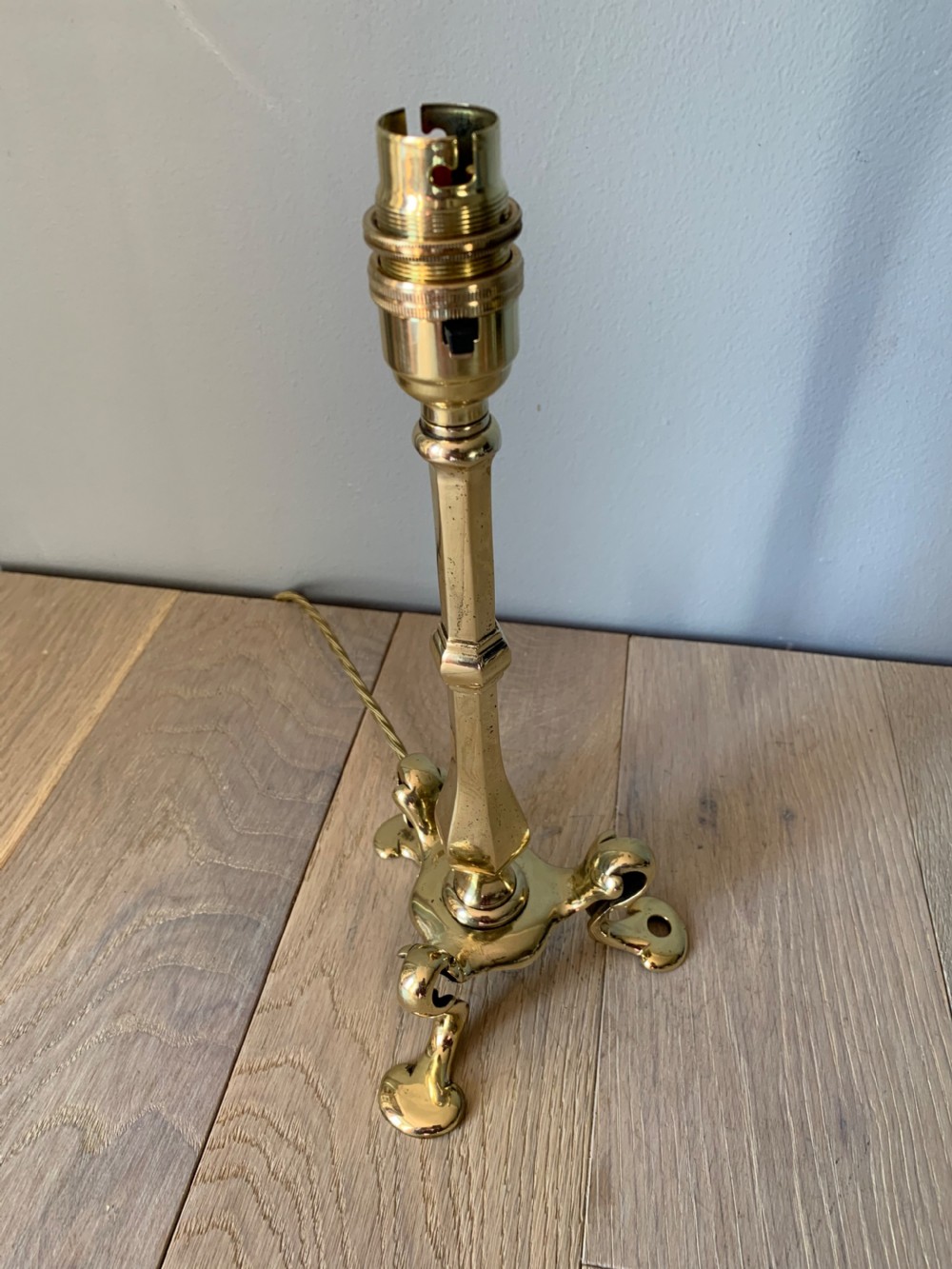 c1910 Brass Pullman Table Lamp, Rewired and PAT tested View VI
