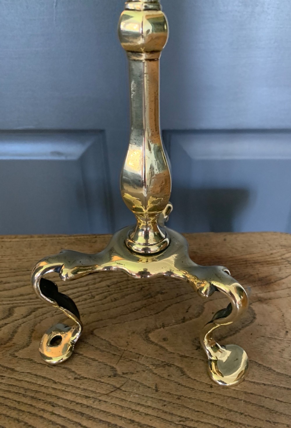 c1910 Brass Pullman Table Lamp Rewired and PAT tested View VI