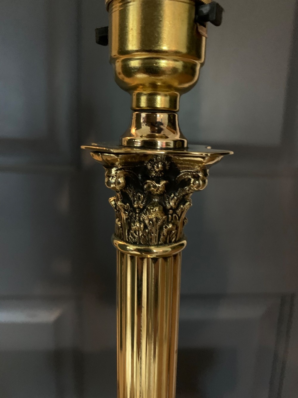 c1910 Quality Brass Corinthian Column Table Lamp, Rewired and PAT tested View VI