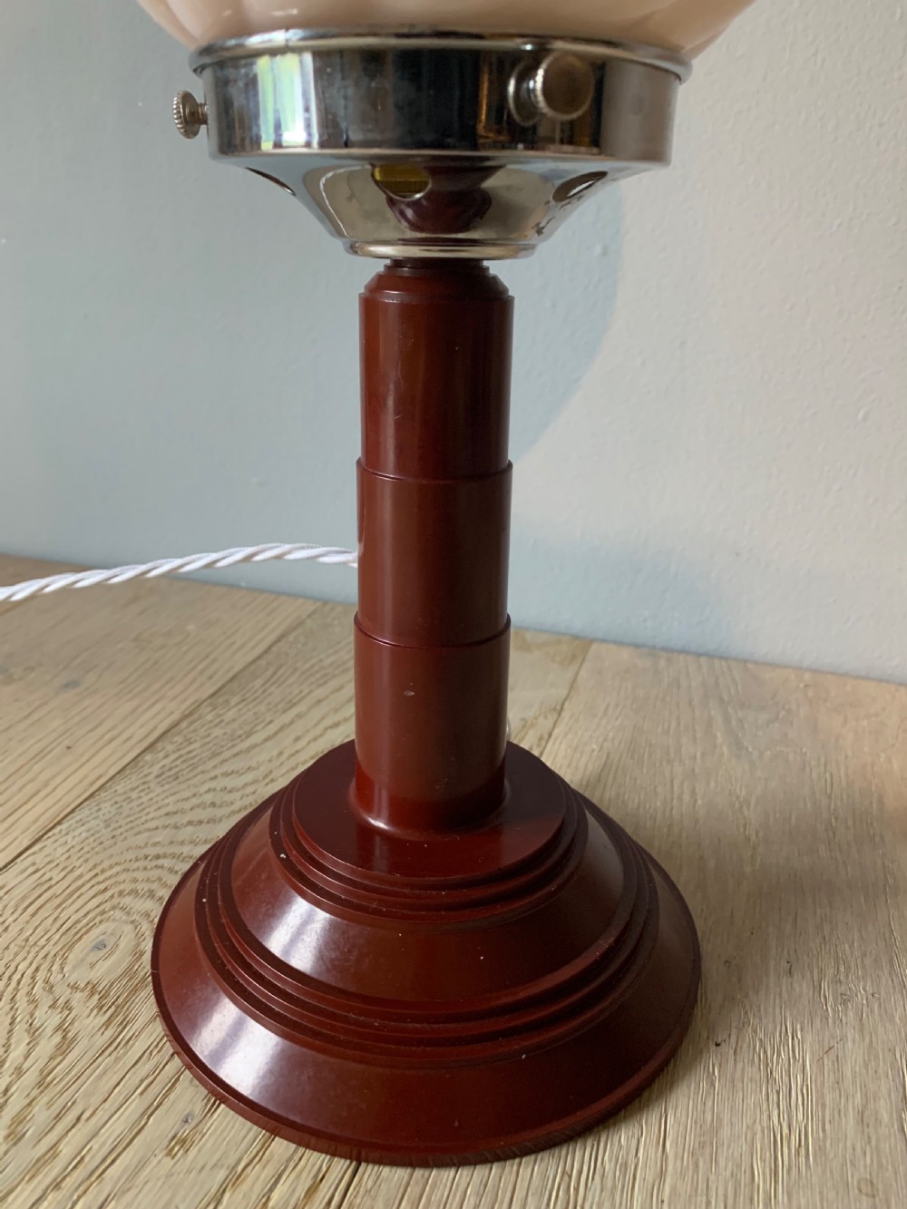 1930s Art Deco Bakelite Table Lamp, Rewired and Pat tested  View III