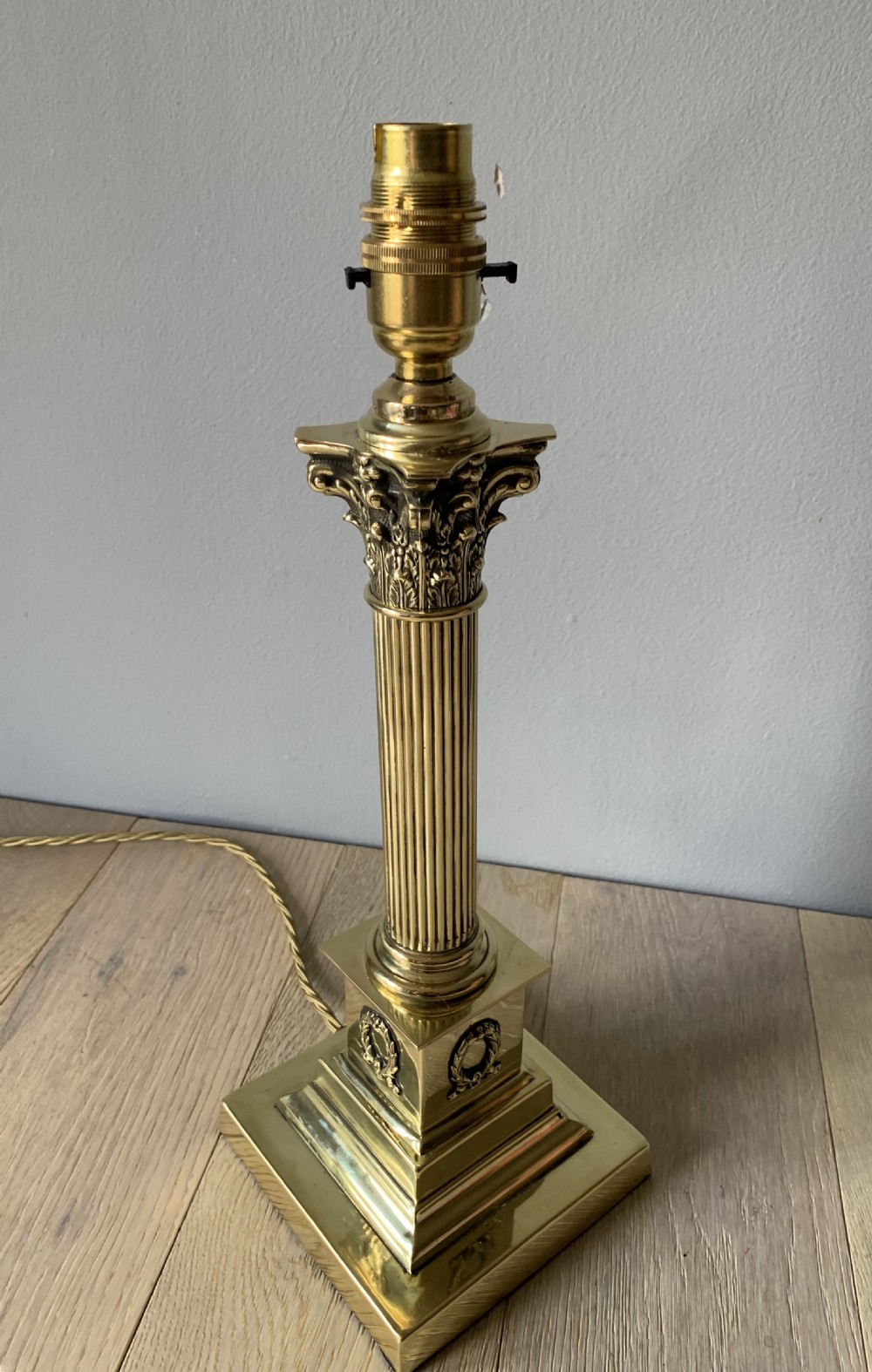c1920 Brass Corinthian Column Table Lamp, Rewired and Pat tested  View IV