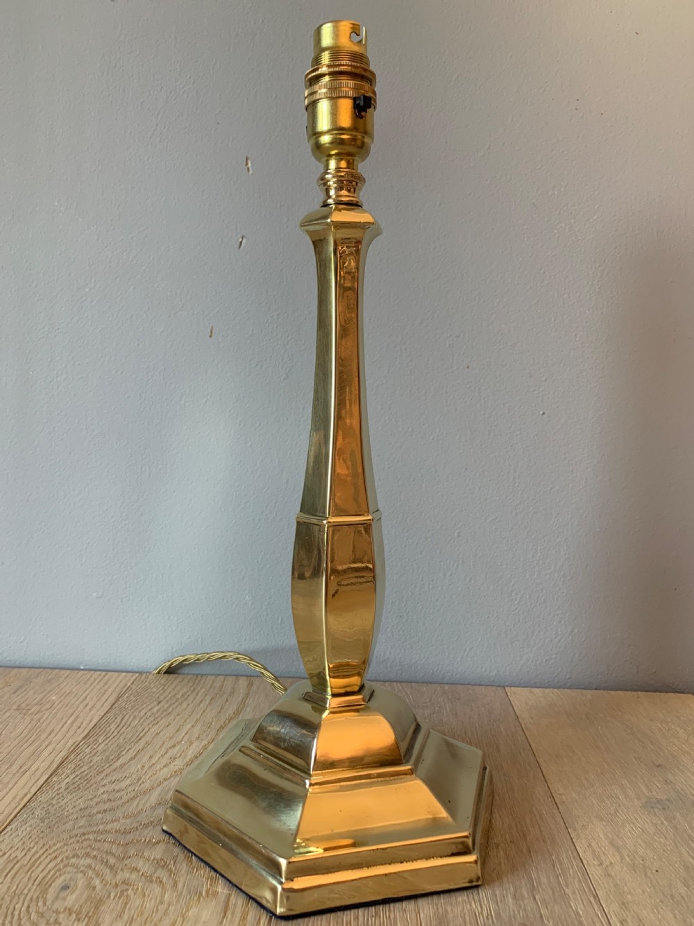1920s Cast Brass High Quality Table Lamp, Rewired and Pat tested View IV