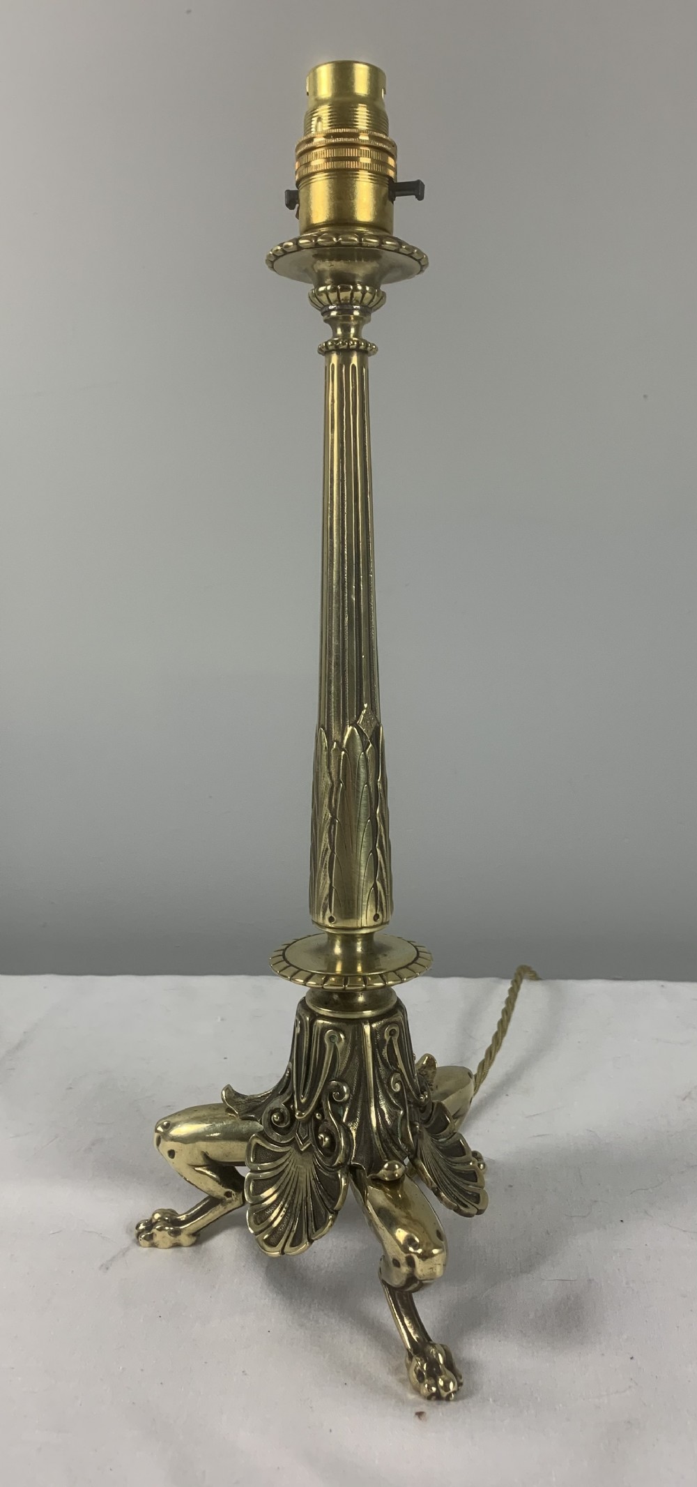 Quality 19th Century English Brass Claw Foot Table Lamp, Rewired and Pat tested 