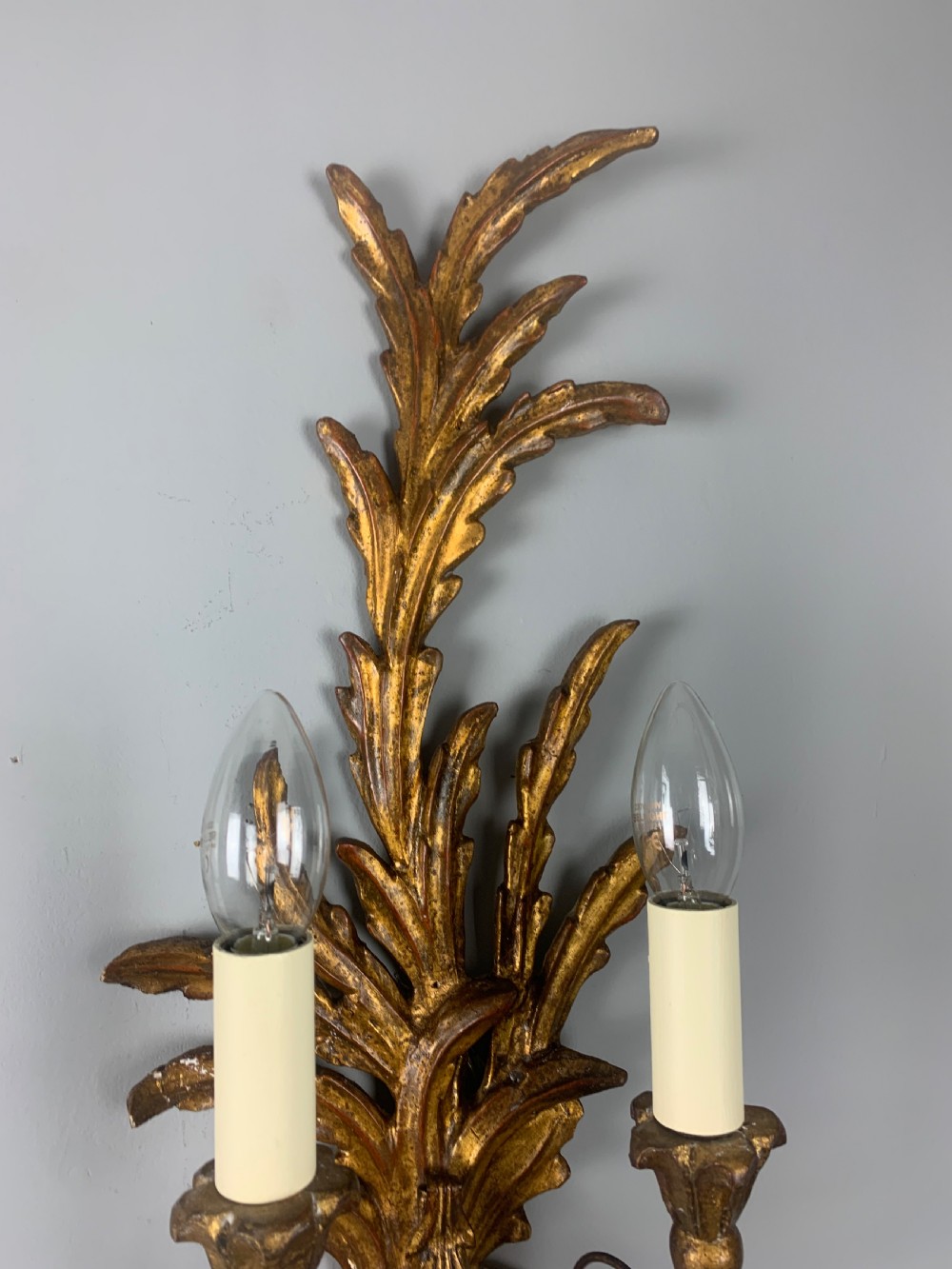 Florentine Italian Pair Of Giltwood Leaf Wall Lights, Rewired  View V