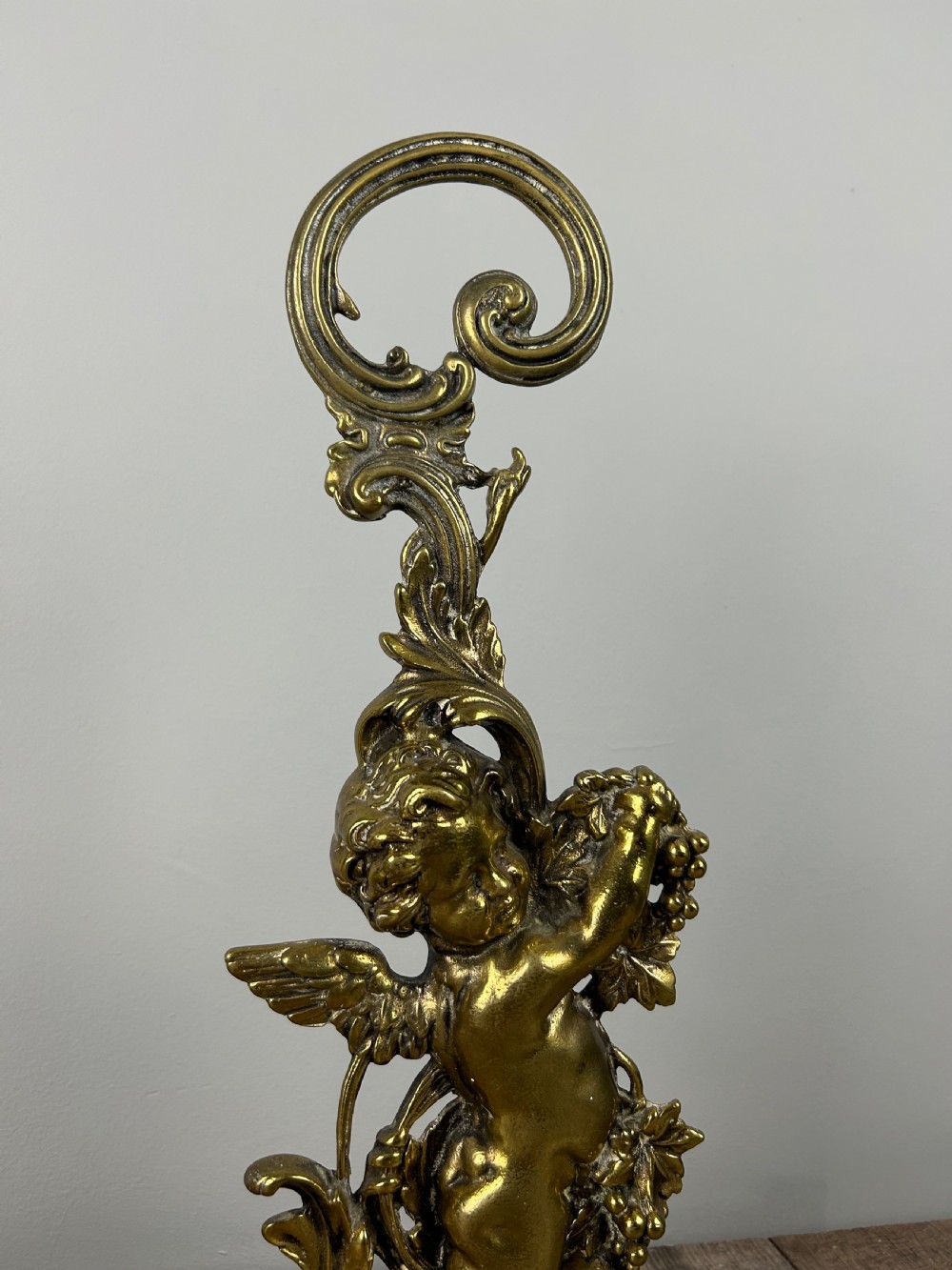 Large Cherub Doorstop By Peerage View IV