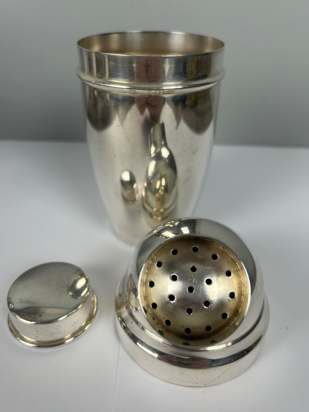 Wilhelm Wolff Art Deco Silver Plated Small Cocktail Shaker  View V