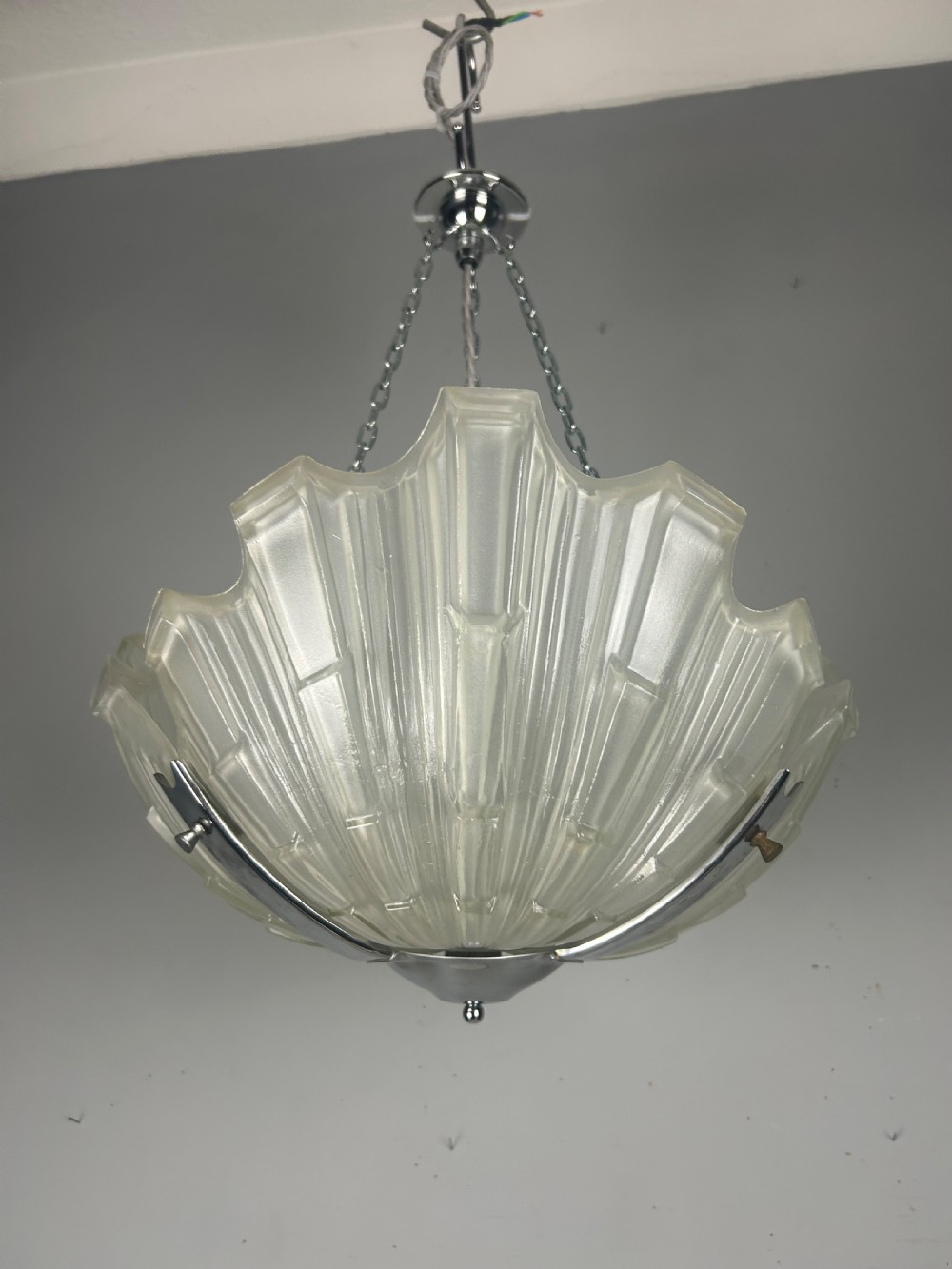 Art Deco Clam Shell Ceiling Light, Chandelier View IX