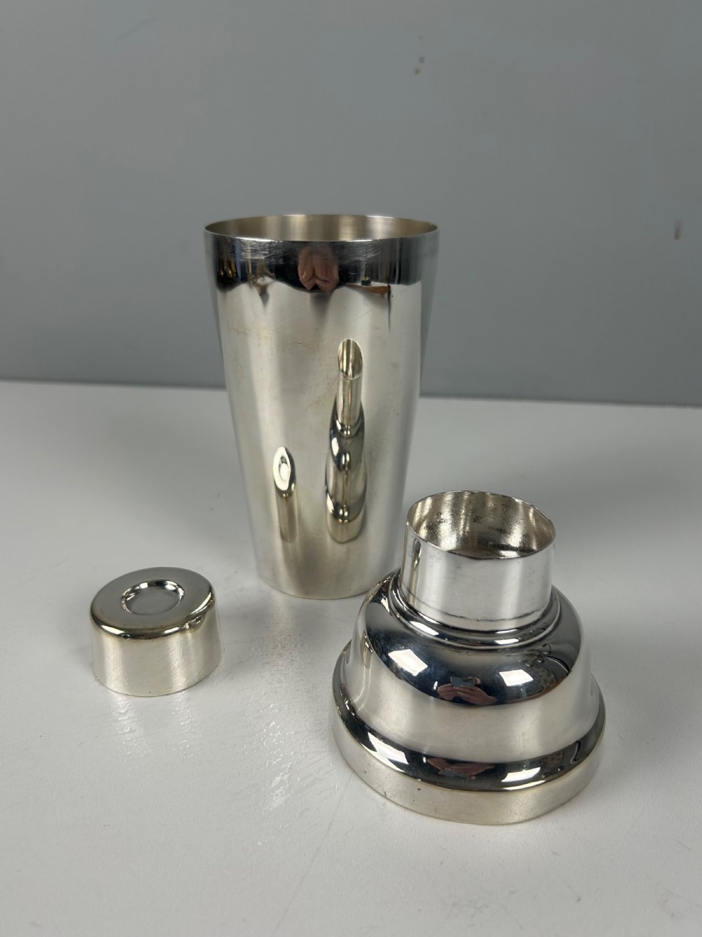 Gregory & Sheehan 1 Pint Art Deco Silver Plated Cocktail Shaker  View V