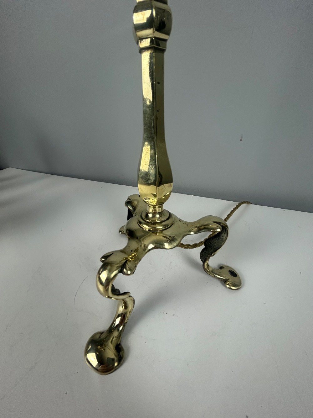 Faraday & Sons Brass Pullman Table Lamp View V