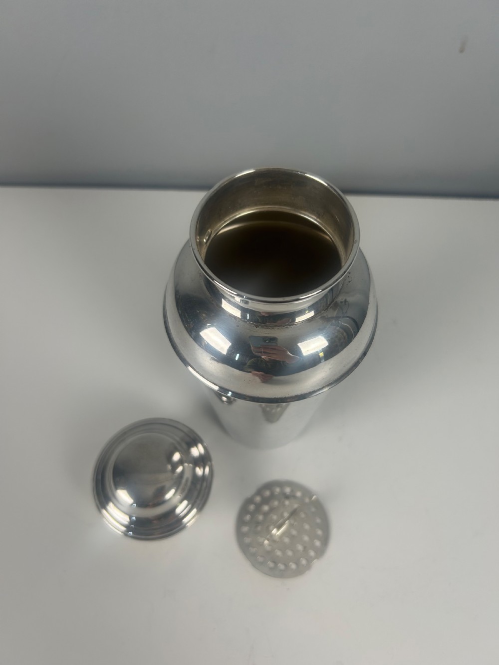 1 Pint Art Deco Silver Plated Cocktail Shaker View VII