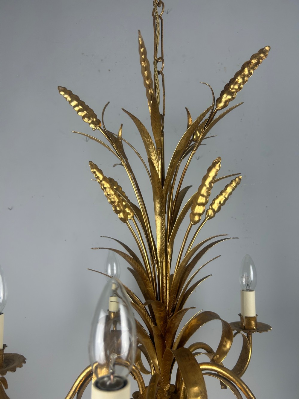 Italian Gilt Wheatsheaf Hollywood 5 Light Chandelier  View IX
