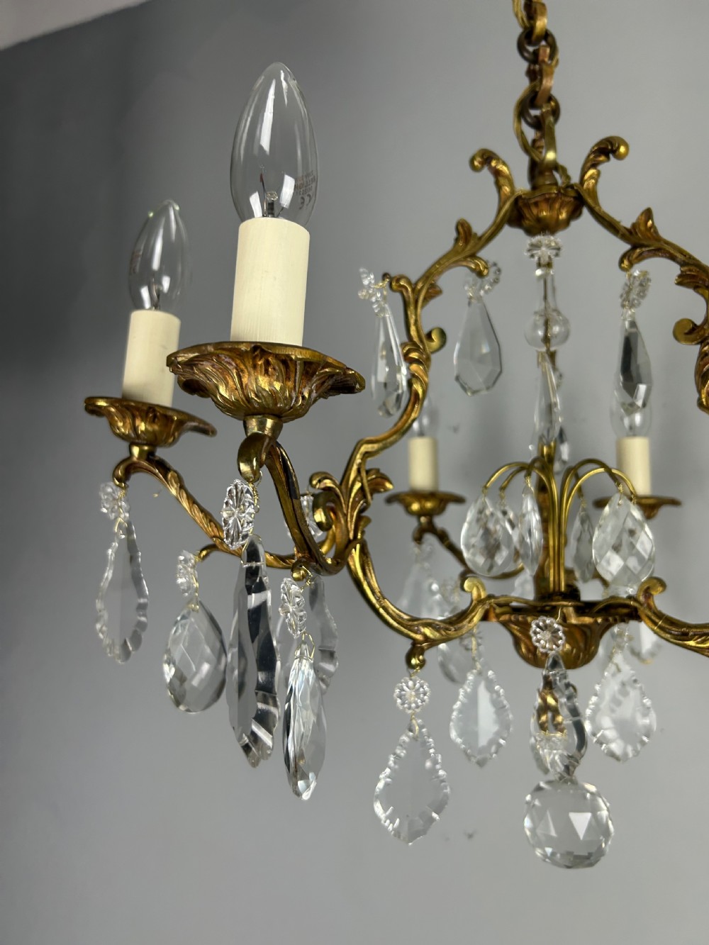 French Gilded & Crystal 6 Light Chandelier View VIII