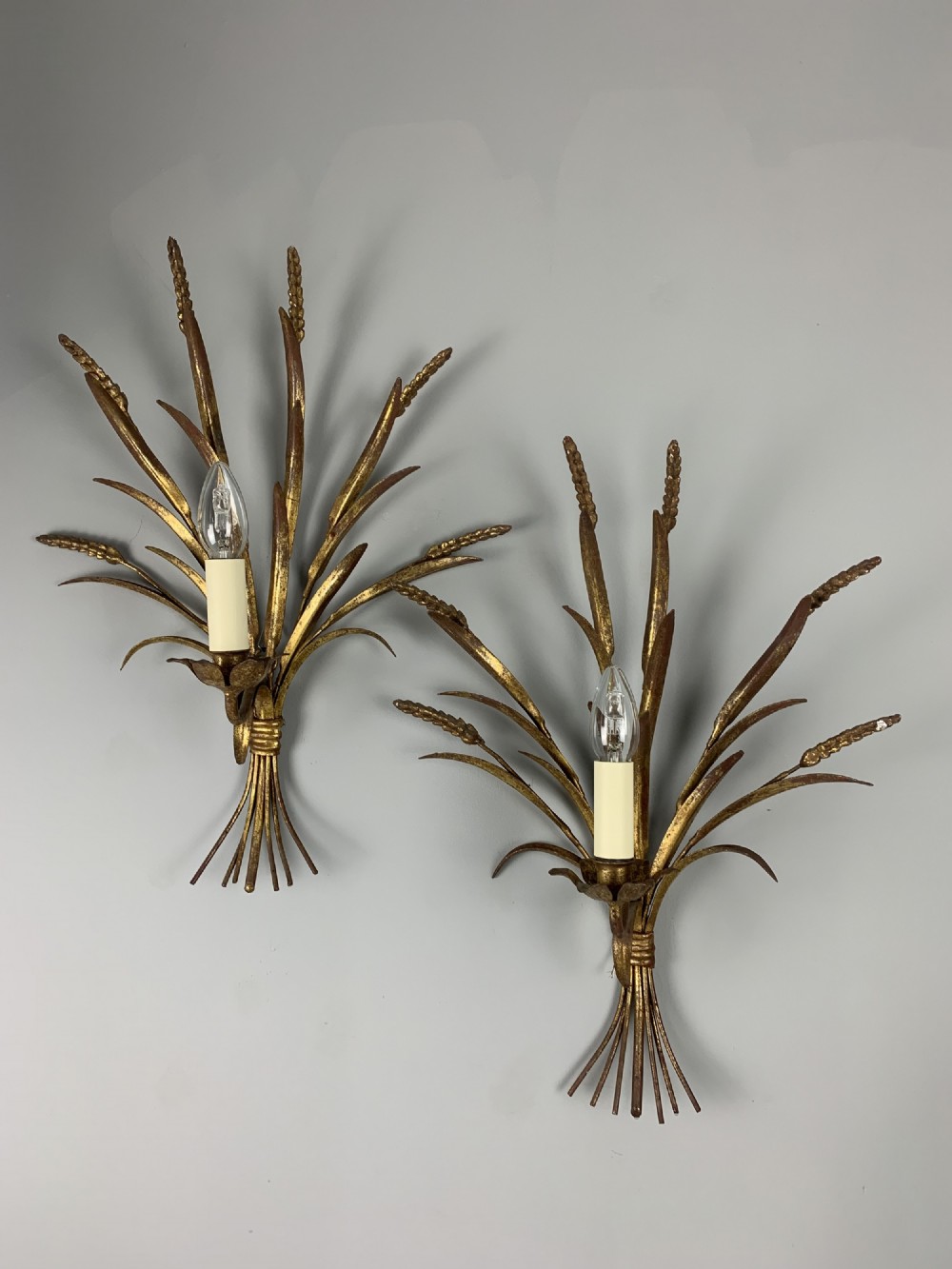 Pair of Italian Gilt Brass Wheatsheaf Wall Lights, Rewired 