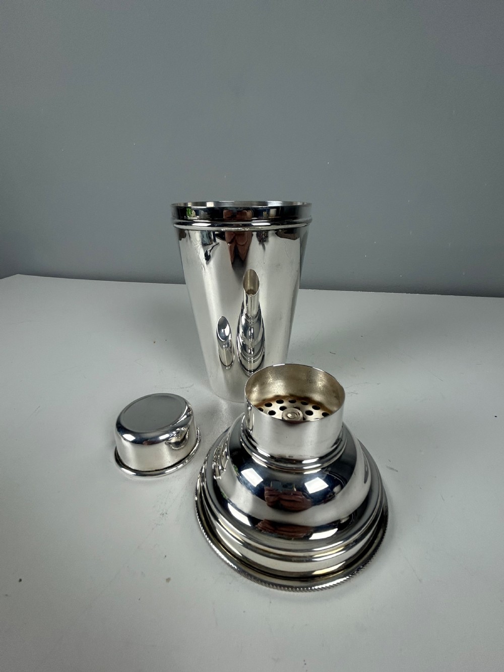 James Dixon Art Deco 1 Pint Silver Plated Cocktail Shaker With Lemon Squeezer View II