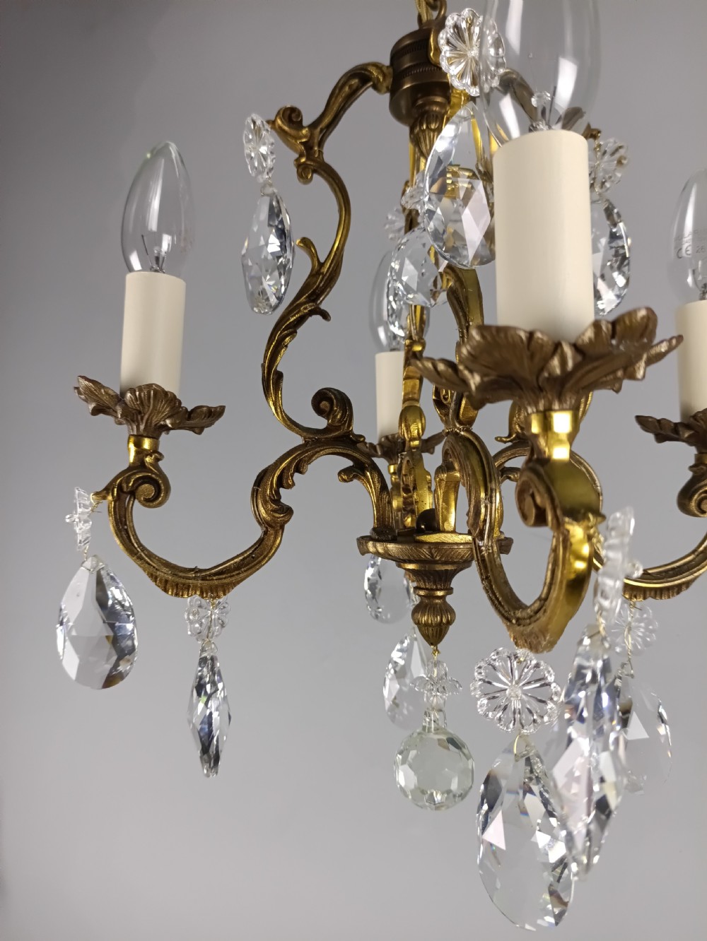 French Gilded & Crystal 4 Light Chandelier View VIII