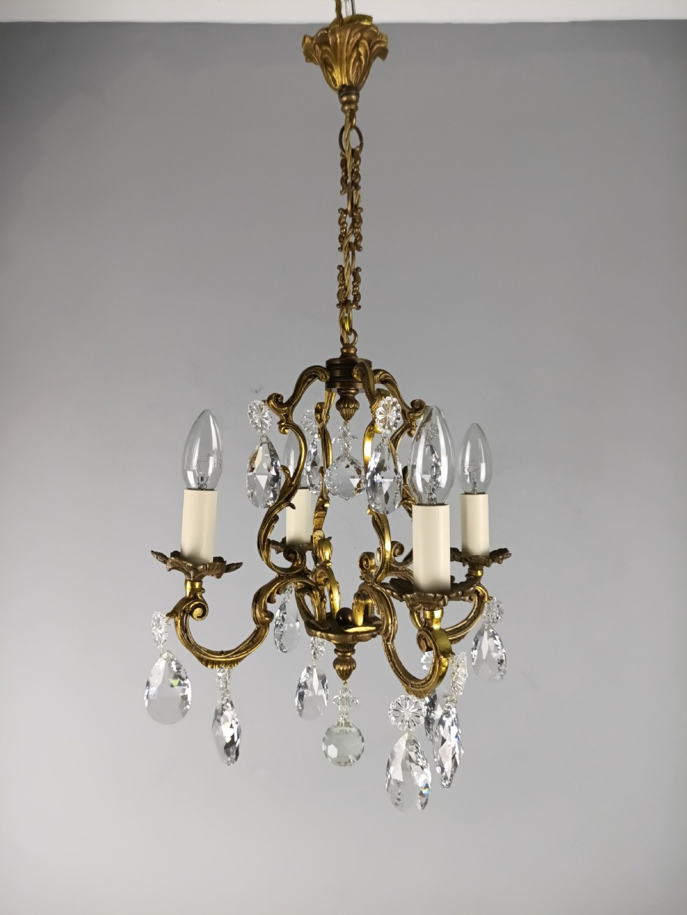 French Gilded & Crystal 4 Light Chandelier View XII