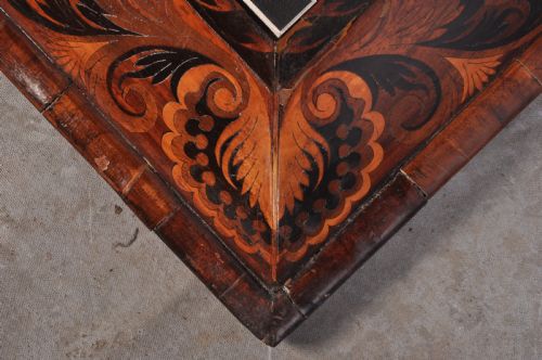 17TH CENTURY WALNUT MARQUETRY MIRROR - ADDITIONAL PHOTO 4