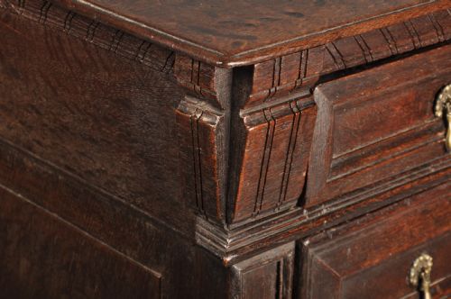 CHARLES II OAK CHEST OF DRAWERS - ADDITIONAL PHOTO 5