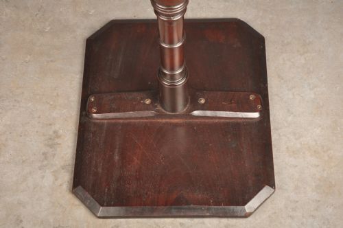 LATE 18TH CENTURY MAHOGANY WINE TABLE - ADDITIONAL PHOTO 6