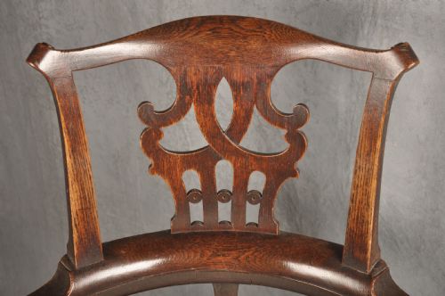 FINE 18TH CENTURY OAK CORNER CHAIR - ADDITIONAL PHOTO 3