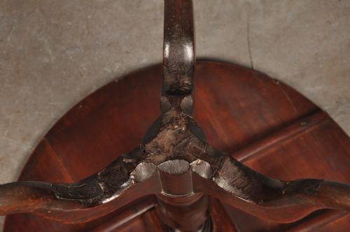 18TH CENTURY CHERRYWOOD TRIPOD TABLE - ADDITIONAL PHOTO 9