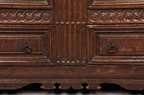 17TH CENTURY OAK COFFER - ADDITIONAL PHOTO 12
