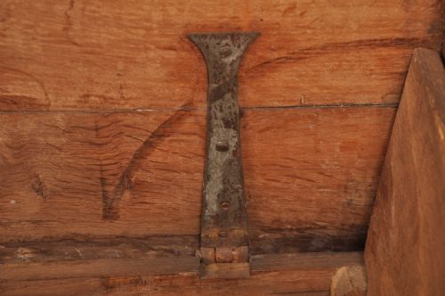 17TH CENTURY OAK COFFER - ADDITIONAL PHOTO 17