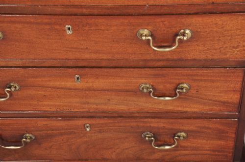 FINE SMALL 18TH CENTURY MAHOGANY CHEST OF DRAWERS - ADDITIONAL PHOTO 6
