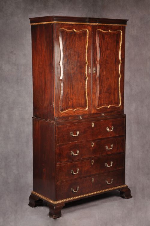 FINE 18TH CENTURY MAHOGANY SECRETAIRE CABINET - ADDITIONAL PHOTO 16